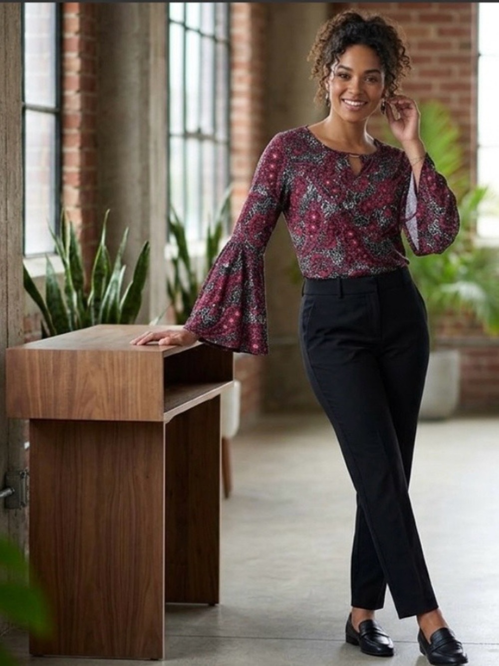 NY Collection Floral Metallic Knit Short Balloon Sleeve Top Maroon Size S